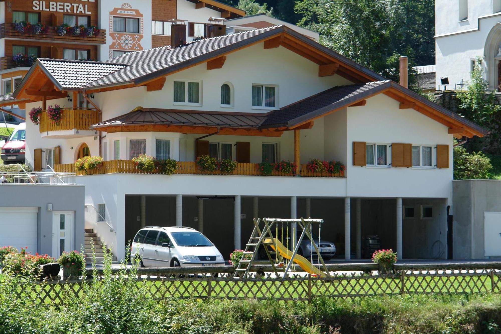 Haus Dagmar Apartman Silbertal Kültér fotó